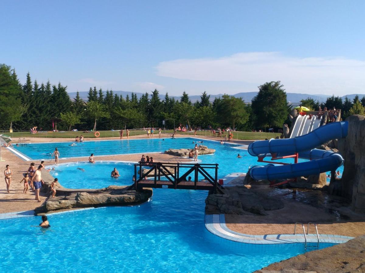 Jardines De Viana Guest House Viana  Bagian luar foto